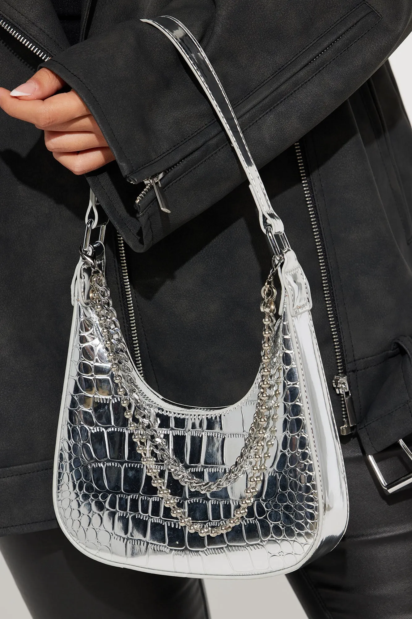 Baddie On The Go Handbag - Silver